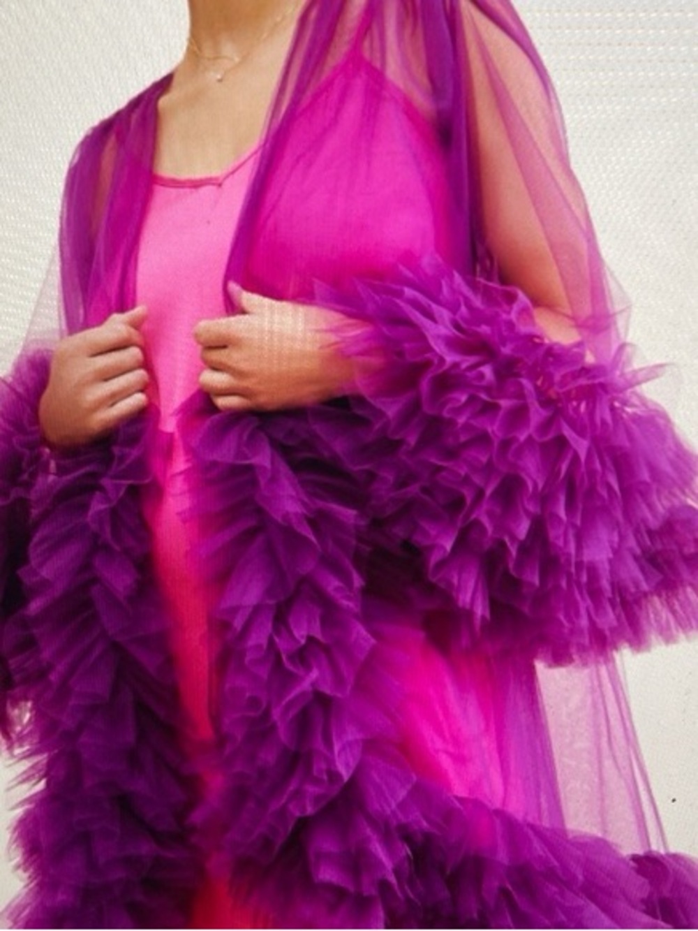 NOTHING FITS BUT TULLE MATERNITY DUSTER EUC